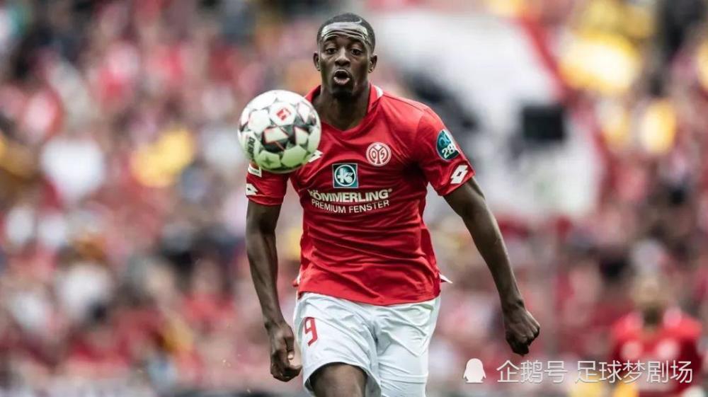 DWG观众热烈欢呼！，浓眉哥迎来十二赛季出色发挥赛场气氛高涨的简单介绍